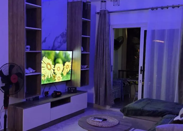 White Bunny Nest Apartment *